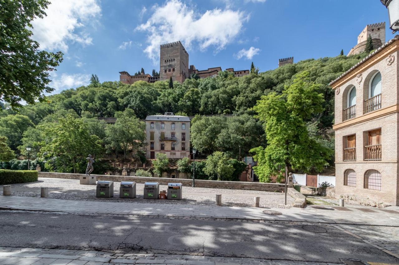 Bns Dauro Suites Granada Bagian luar foto