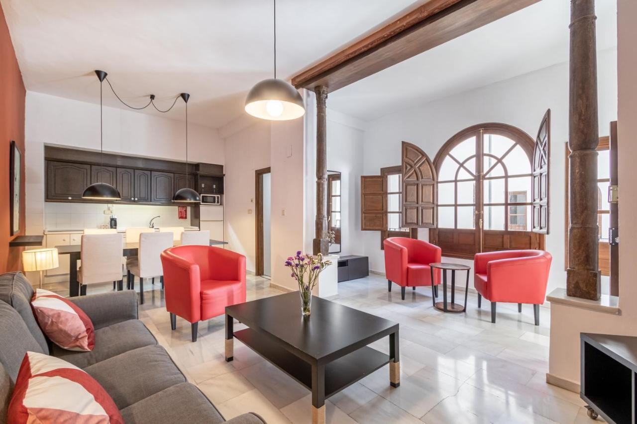 Bns Dauro Suites Granada Bagian luar foto