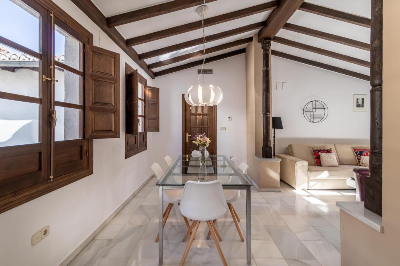 Bns Dauro Suites Granada Bagian luar foto